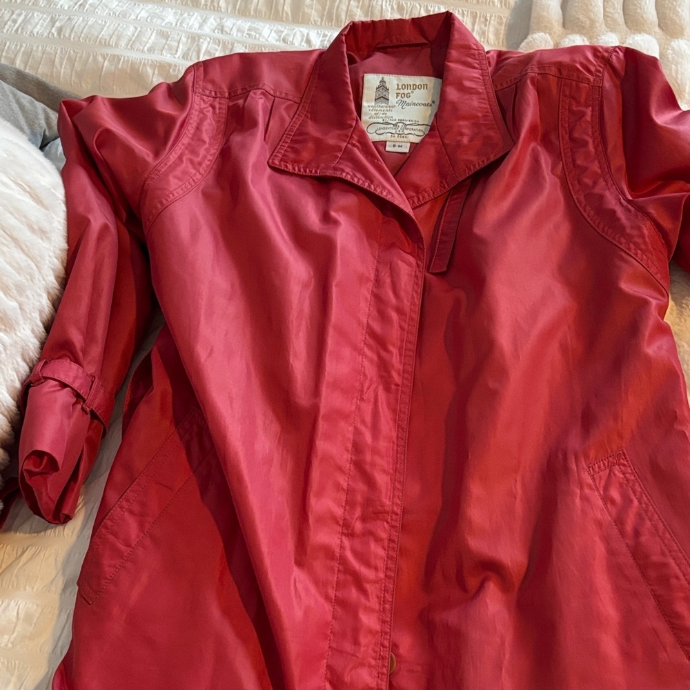 Elegant Red Trench Coat for Women - Picture 13 of 13
